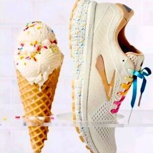 Brooks Ghost Sprinkles (US7)